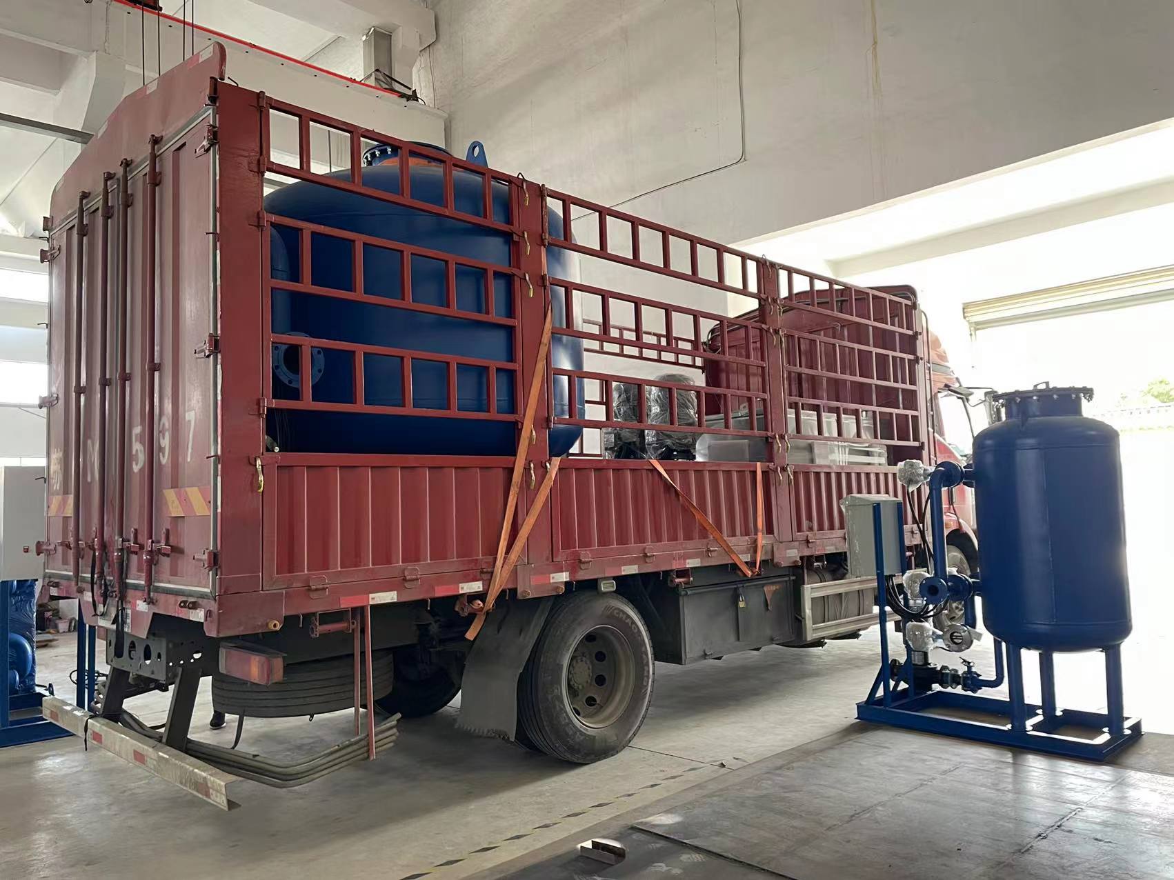 江蘇南京專車直達石英砂過濾器一套